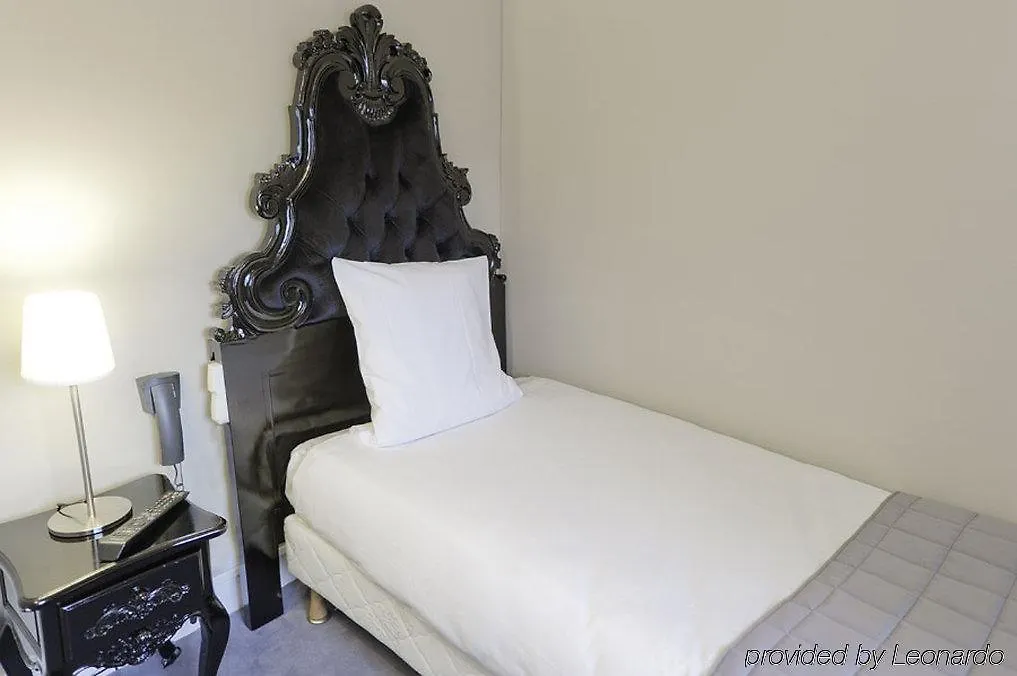 Annexe Hotel Paříž