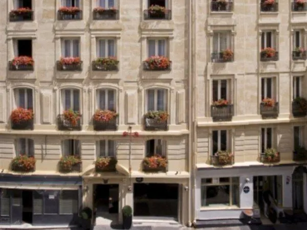 Annexe Hotel Paříž