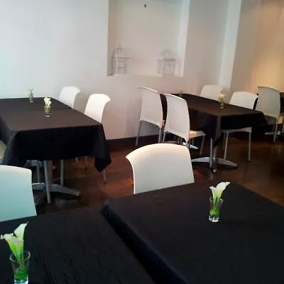 Annexe Paříž
